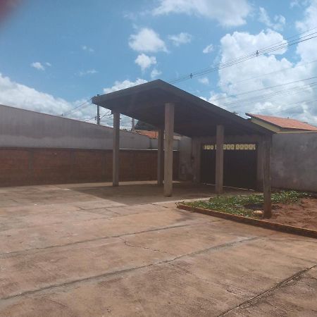 Casa Em Brotas, Wifi, Espaco Todo E Pet Friendly Exterior foto
